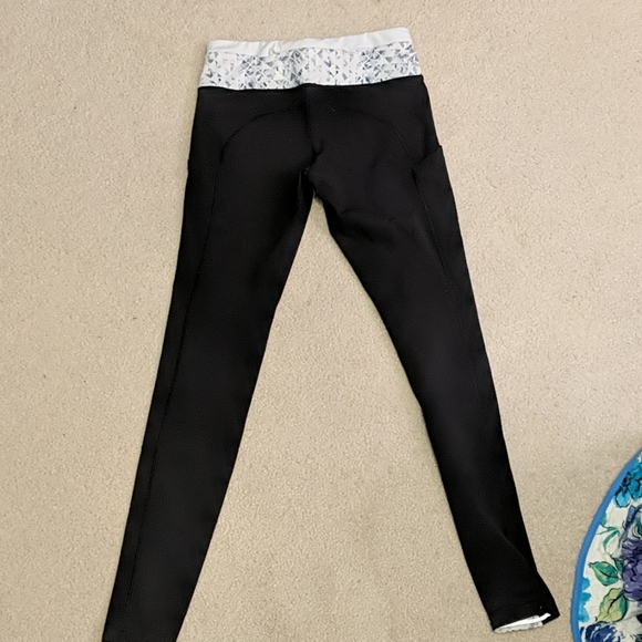 Lululemon leggings - Picture 3 of 5